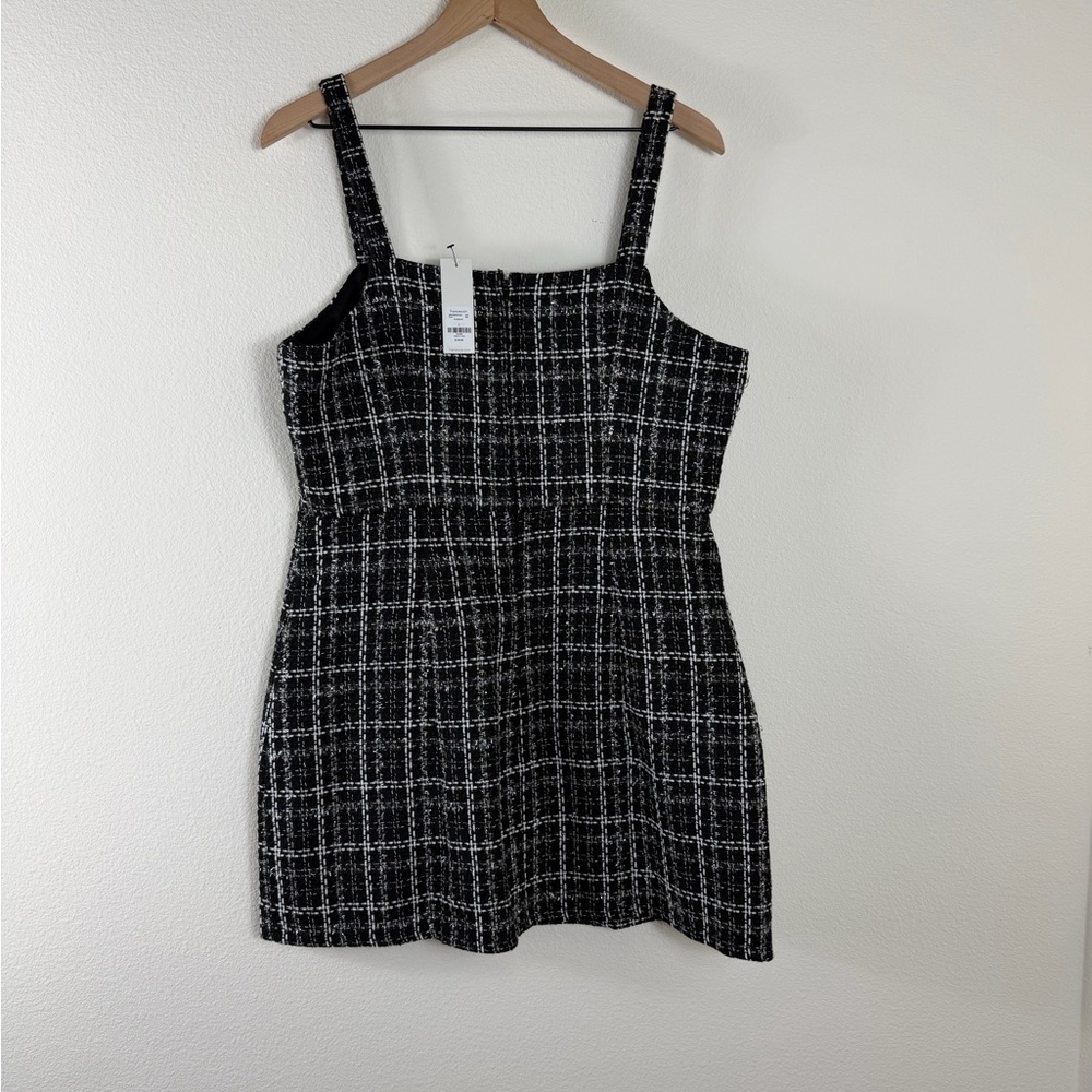 Francesca's Collections Black and White Tweed Midi Dress - Picture 6 of 7